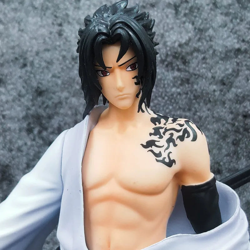 Enfeite decorativo boneco Sasuke Uchiha.