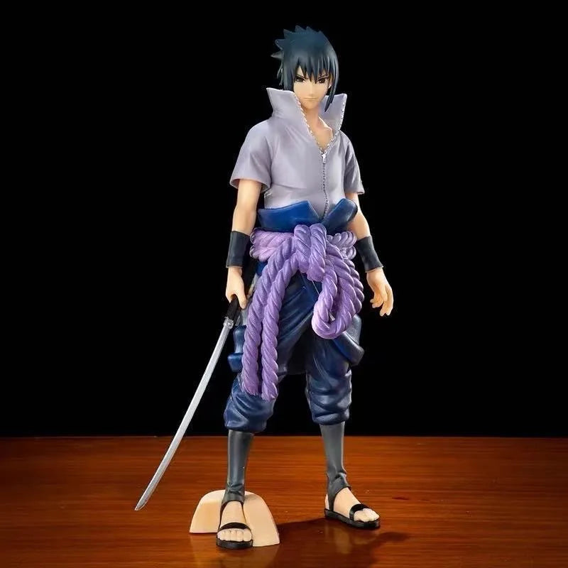 Modelo colecionável Uchiha Sasuke.